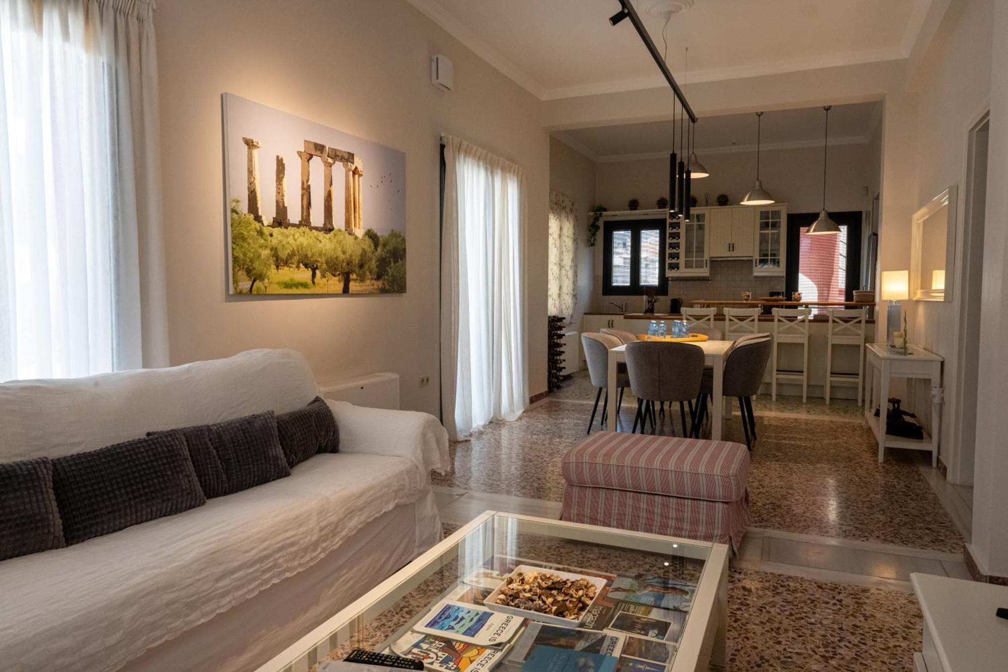 Angelinas Quarters - Kalamata Mediterranean Villas Luaran gambar