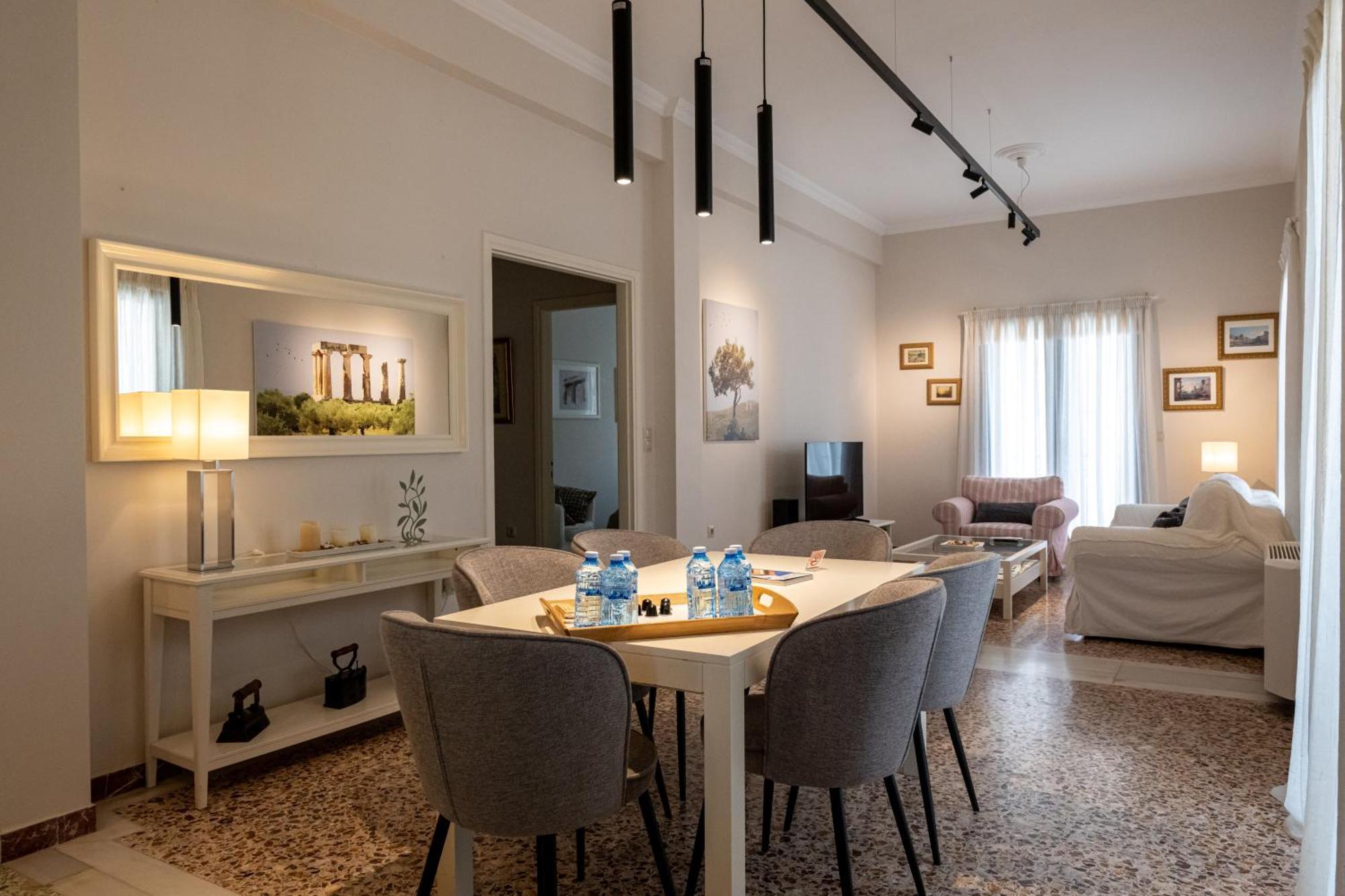 Angelinas Quarters - Kalamata Mediterranean Villas Luaran gambar